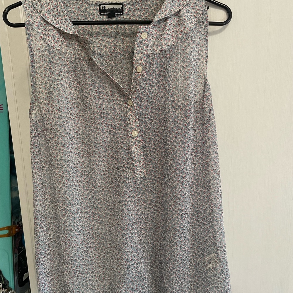 Floral Sleeveless Blouse